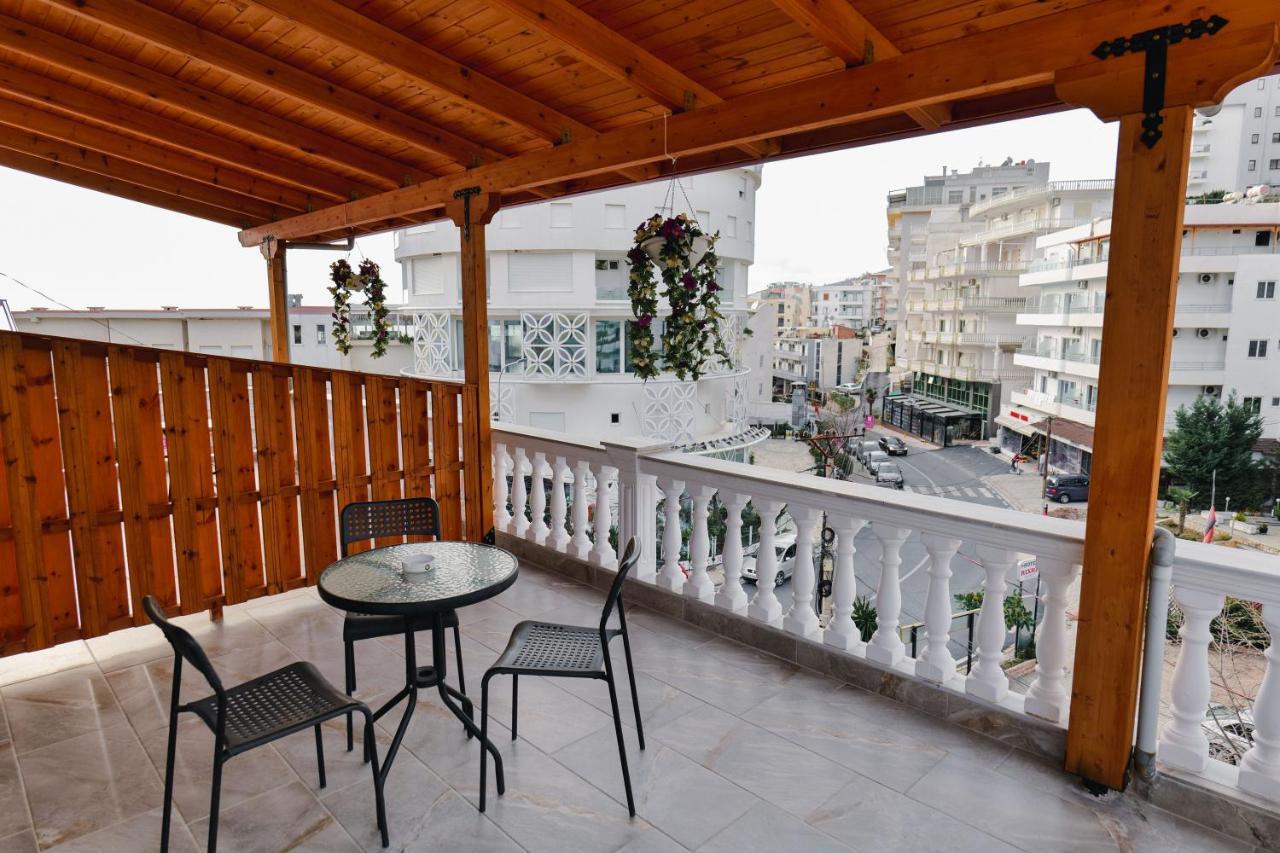 Vila Jon'A Sarande Exterior photo