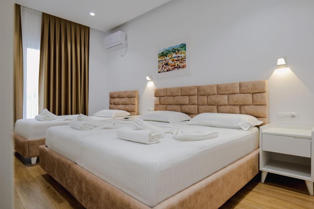 Vila Jon'A Sarande Exterior photo