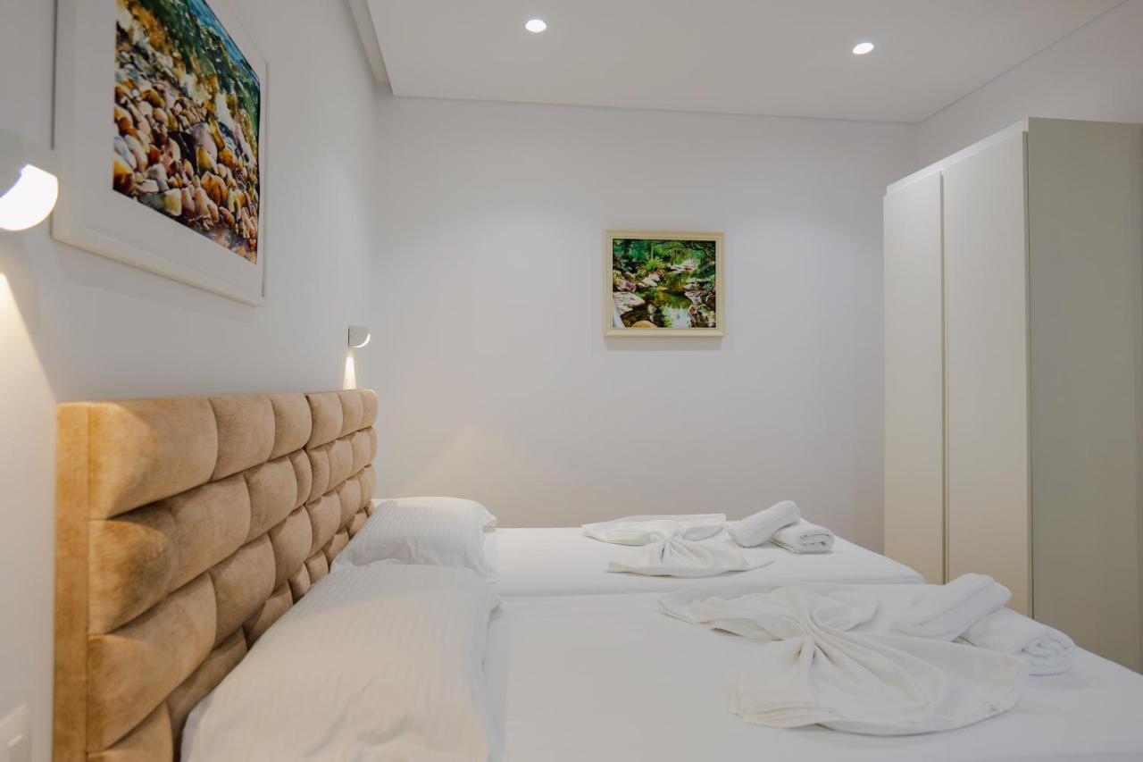 Vila Jon'A Sarande Exterior photo