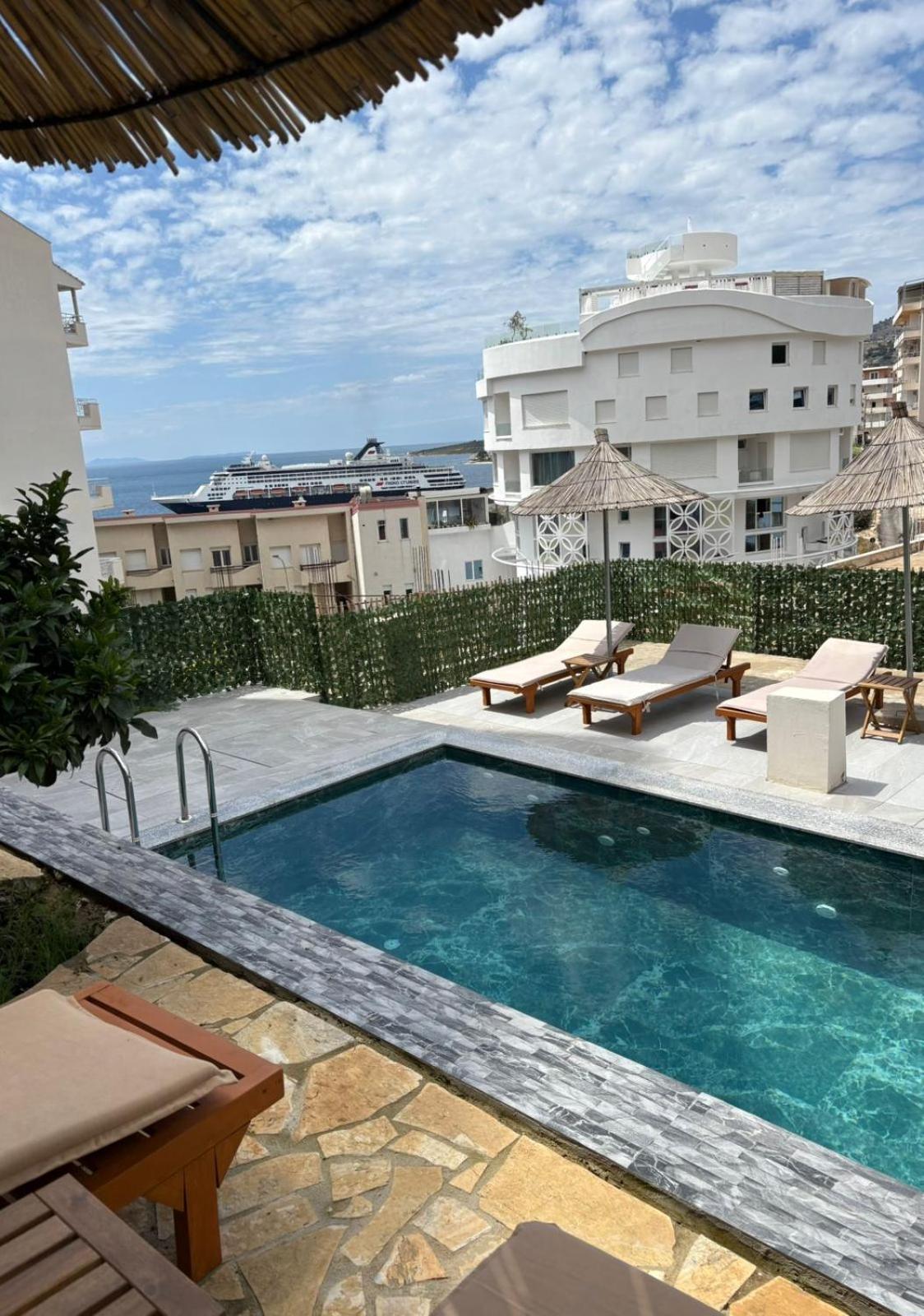 Vila Jon'A Sarande Exterior photo
