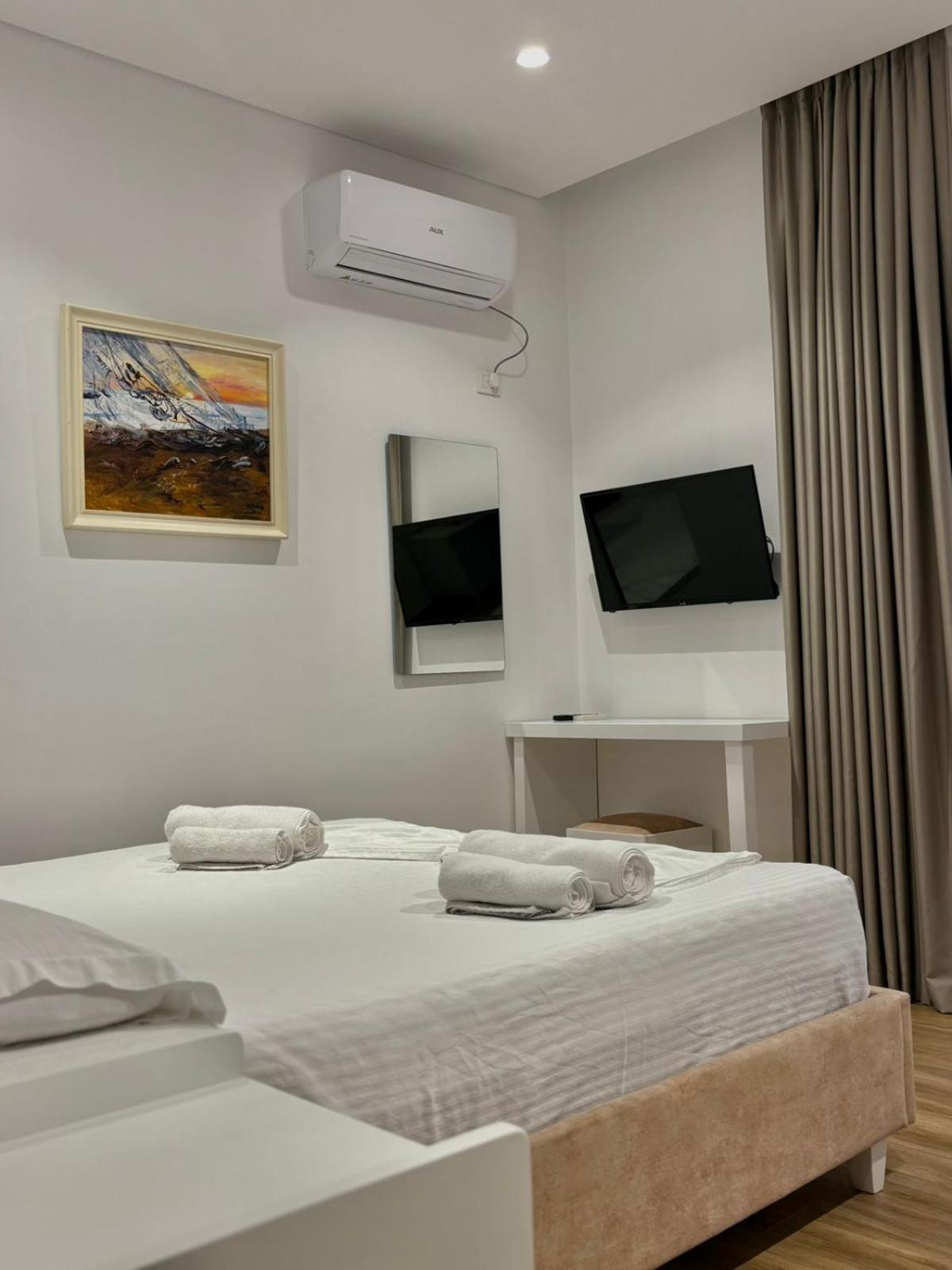 Vila Jon'A Sarande Room photo